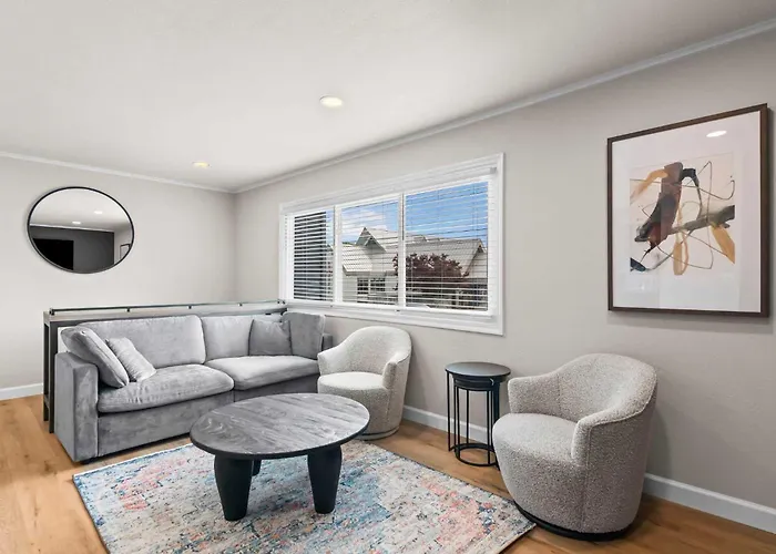 Newly Renovated Unit In Spfld #302